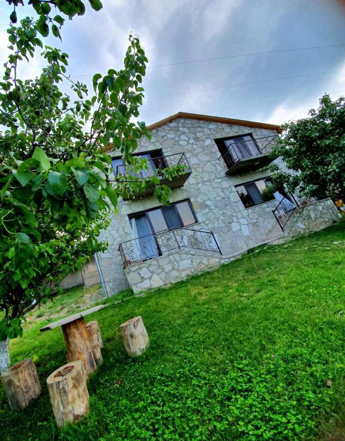 Guest House Ijevan'S Garden Екстер'єр фото