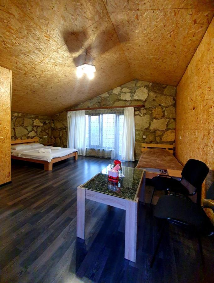 Guest House Ijevan'S Garden Екстер'єр фото