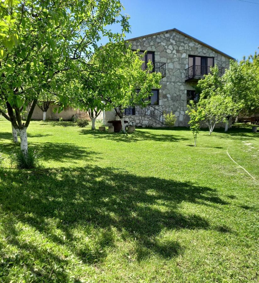 Guest House Ijevan'S Garden Екстер'єр фото