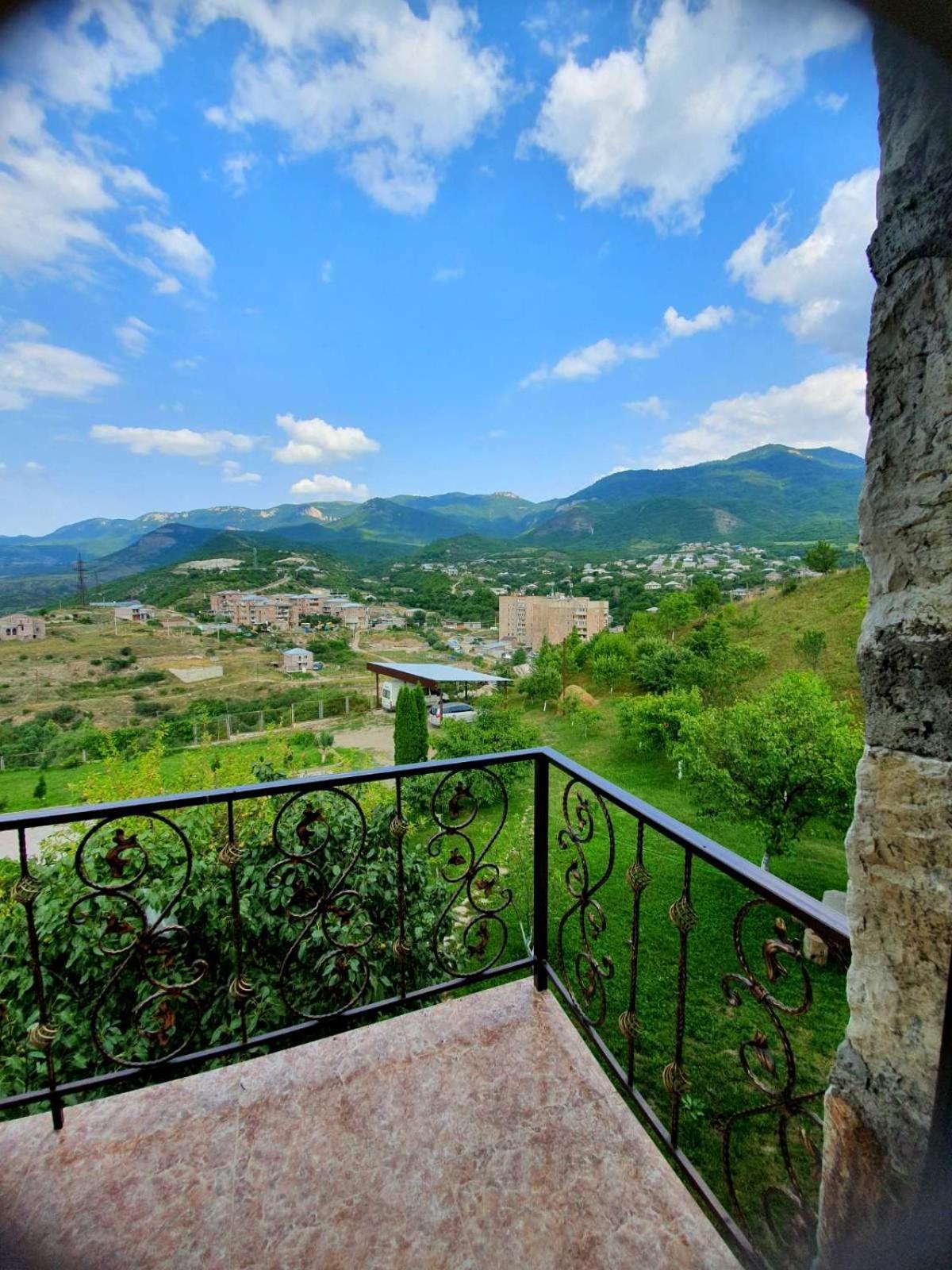 Guest House Ijevan'S Garden Екстер'єр фото