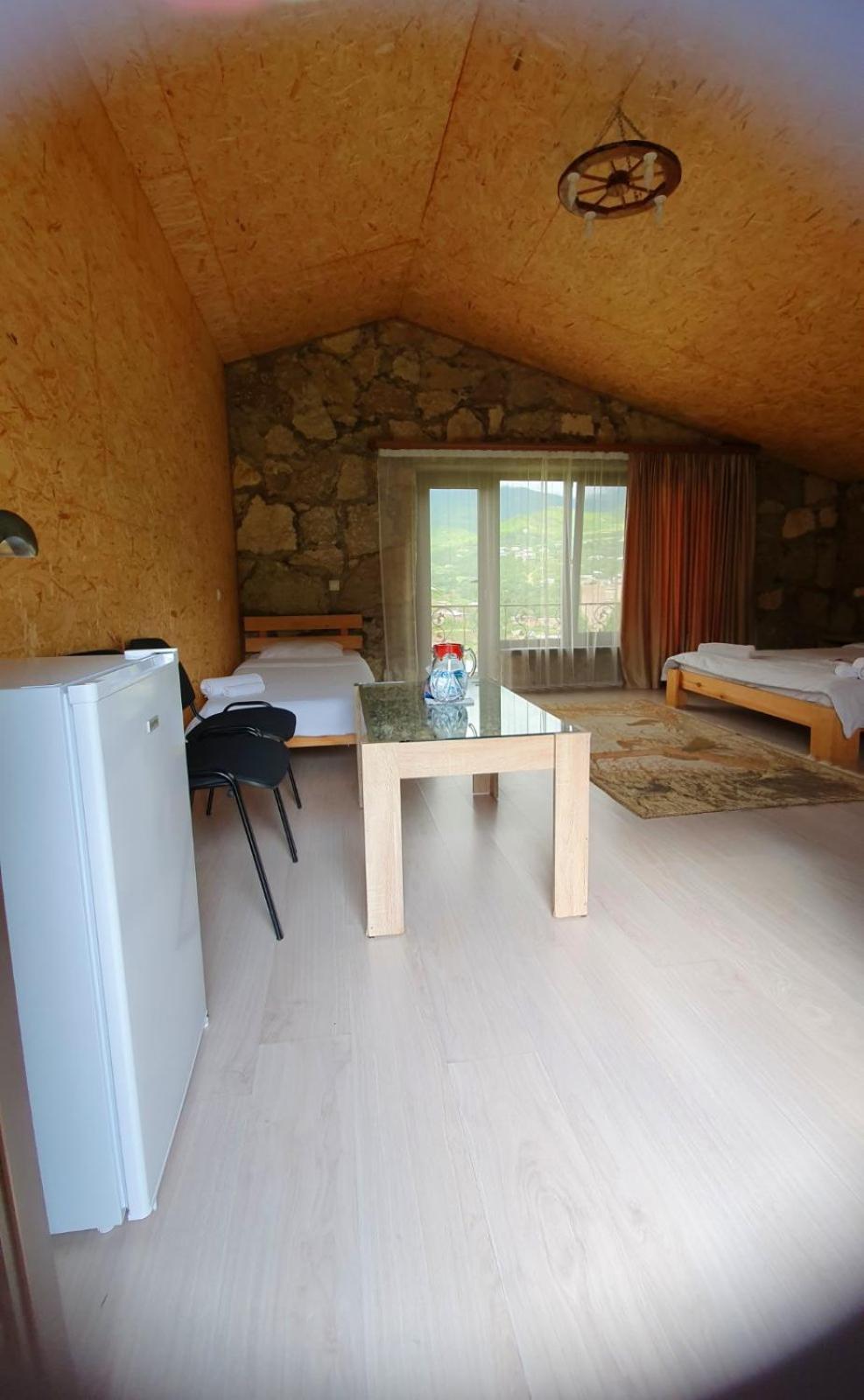Guest House Ijevan'S Garden Екстер'єр фото