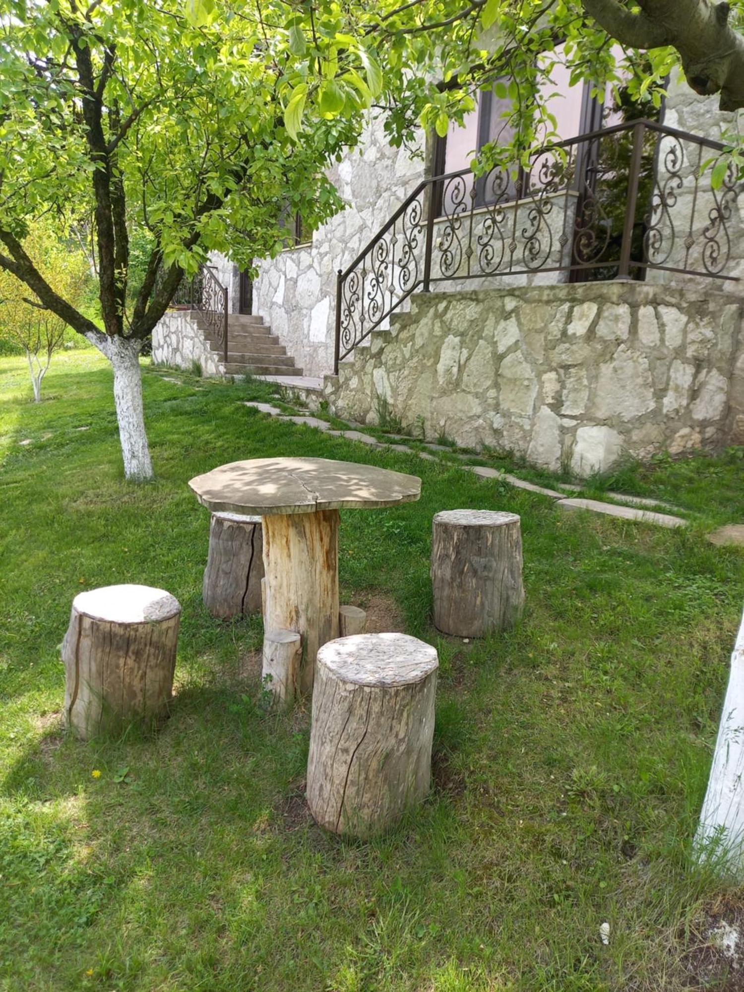 Guest House Ijevan'S Garden Екстер'єр фото